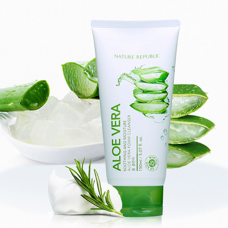 Aloe Vera Soothing & Moisture Foam Cleanser, 150ml