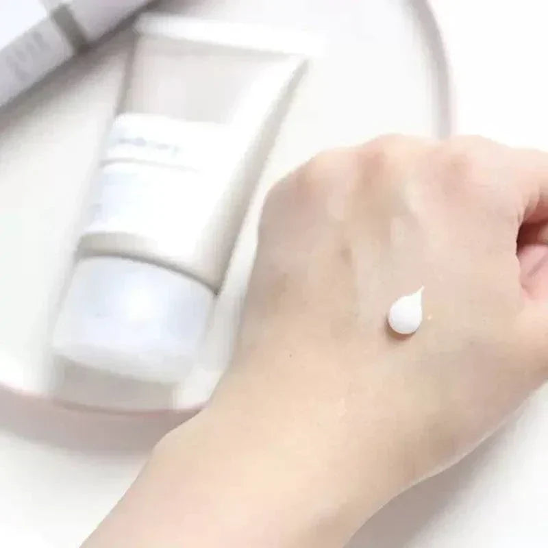Rhododendron Azelaic Acid Cream packaging close-up