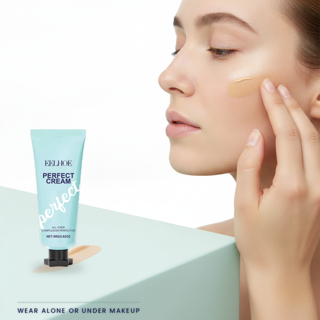 EELEHOE Perfect Cream — blending the tinted cream into the cheek