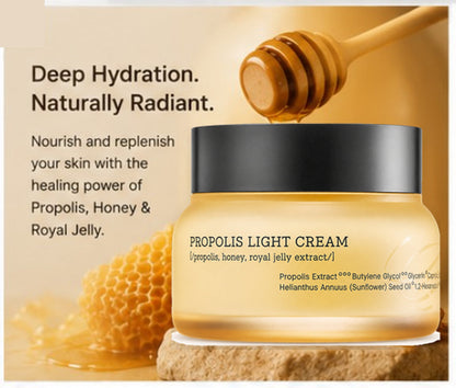 Propolis Light Cream with honey and honeycomb in a warm hydration campaign scene
