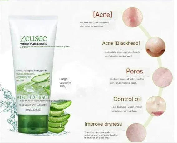 Aloe Vera Foaming Cleanser foaming texture close-up